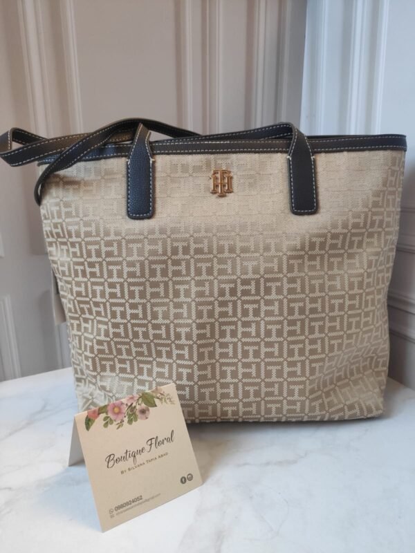 Tommy Hilfiger Liv II – Monogram Jacquard