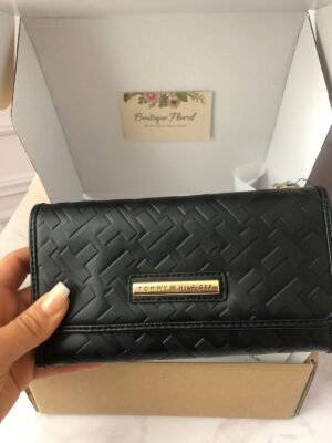 Billetera Tommy Hilfiger Continental – Monogram